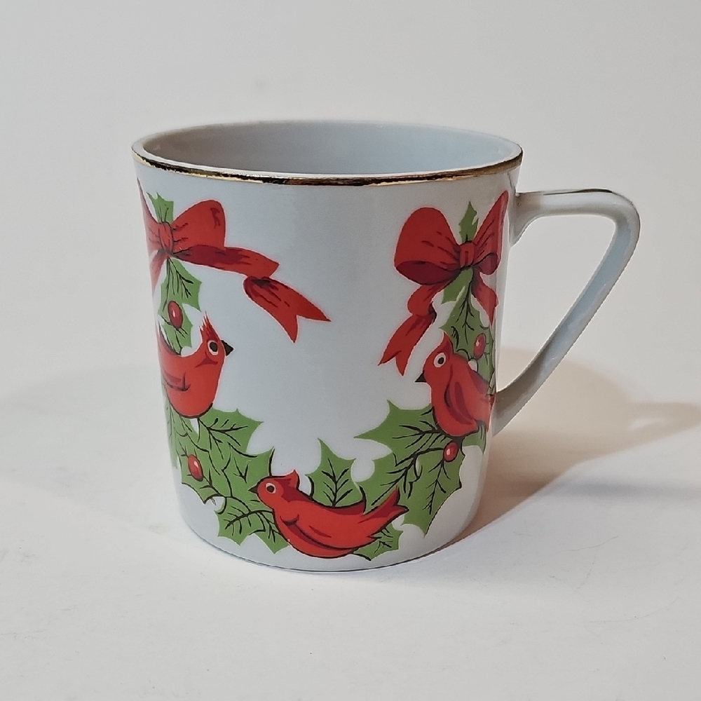 Festive Vintage Lefton China 1303 Cardinals, Holly and Berries, + Red Bows Mug
